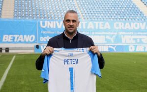 Президентът на Университатя Крайова още веднъж подкрепи Петев - БГ Футбол