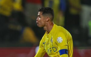 Роналдо отнася сериозно наказание за жестовете си - Футбол свят - Други